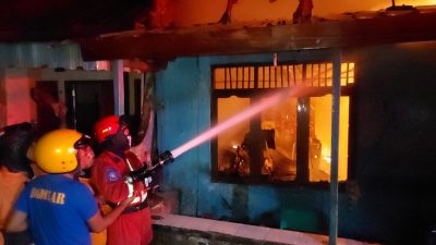 Ada Anak Kecil Minta Tolong’, Tetangga Ungkap Detik-detik Awal Kebakaran Rumah di Baso Agam