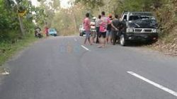 Gagal Nyalip, Mobil Colt Diesel Hantam Motor di Payakumbuh, Pengendara Patah Tangan dan Luka Berat